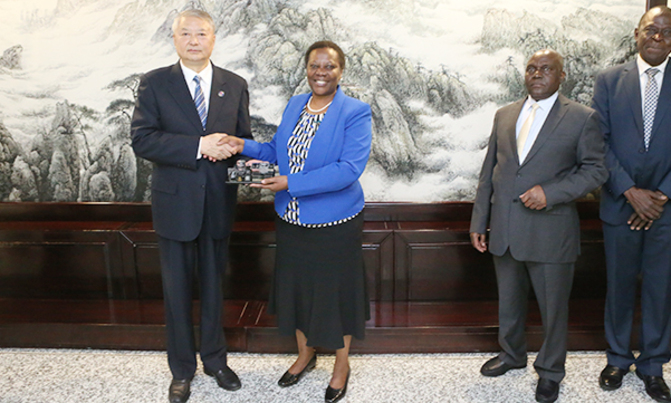 Uganda signs agreement with China on nuclear energy Uganda signs agreement with China on nuclear energy
