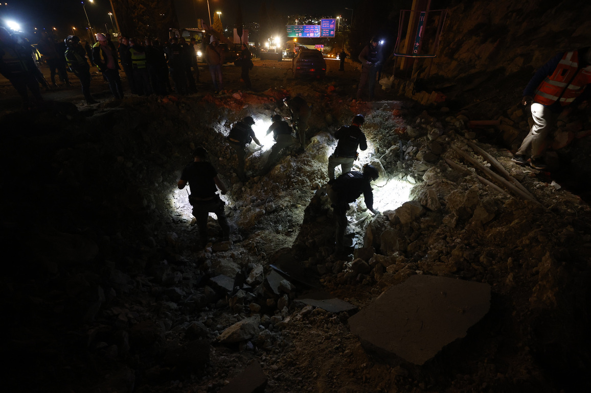 (SpotNews)MIDEAST-JERUSALEM-MISSILE STRIKE