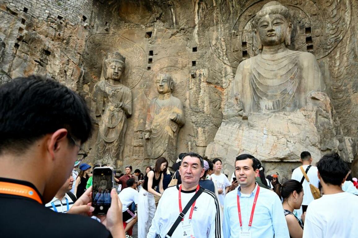 Vlog | Explore historic city of Luoyang with guests from SCO countries
