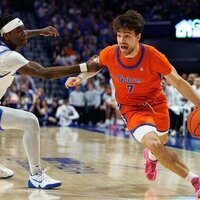 No. 5 Florida cruises past Kentucky for 11th straight win