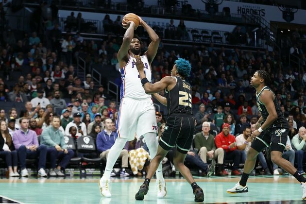 Embiid scores 38 in just three quarters as 76ers destroy Hornets