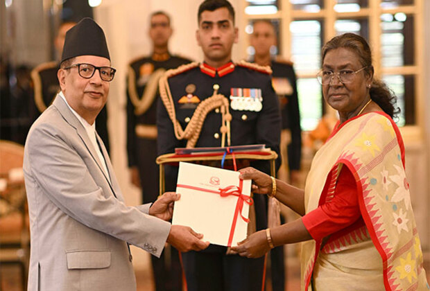 President Murmu receives credentials from envoys of five nations