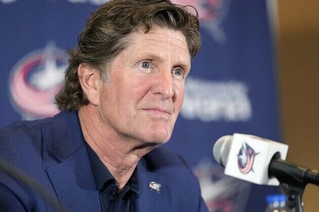 Reports: Oilers eyeing Mike Babcock as next coach
