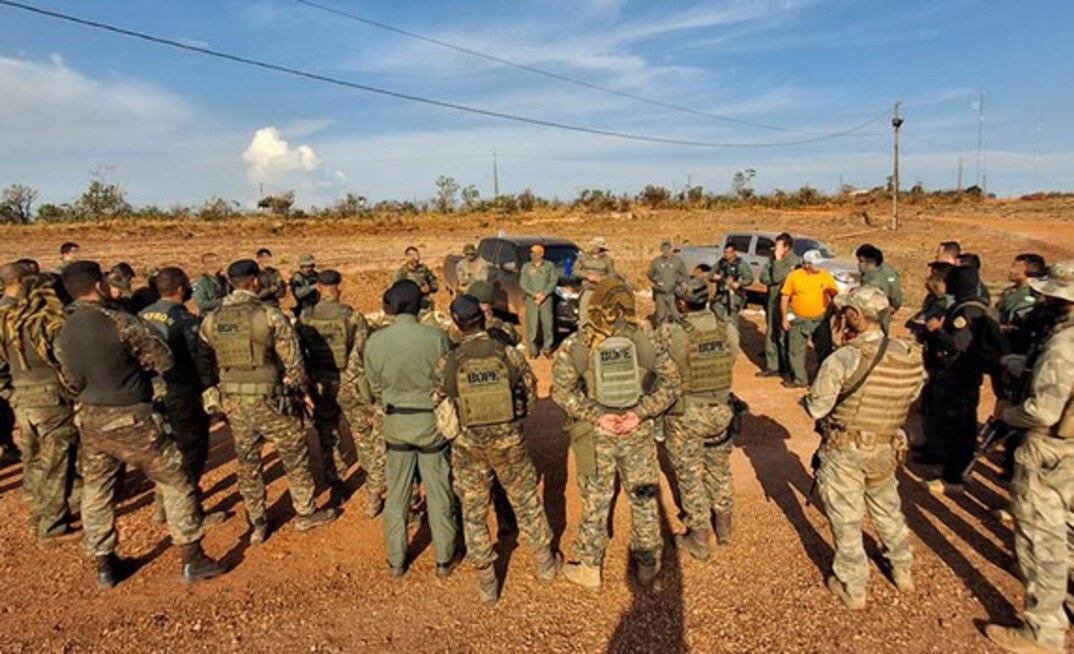 Agentes do Ibama, Polícia Federal e de forças policiais atuaram na Operação Xapiri-Sararé 