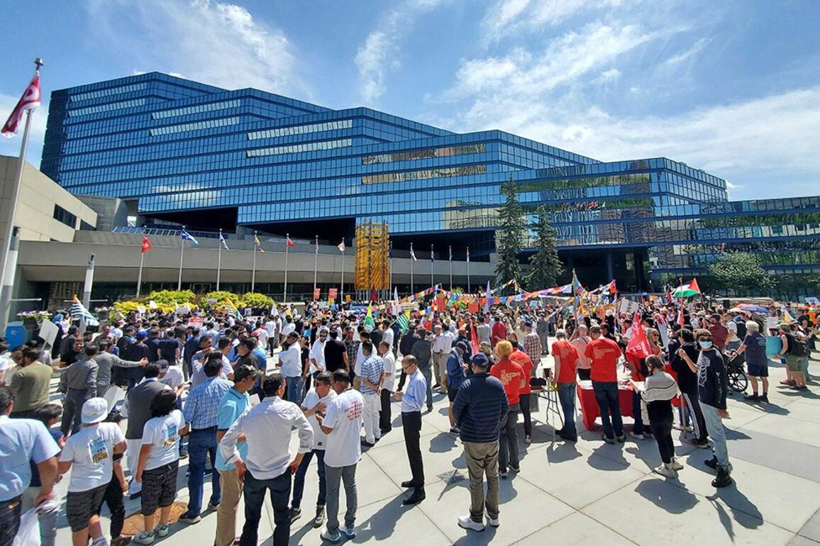Security ramps up, protesters gather as world leaders arrive for G7