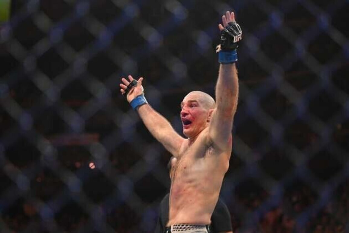 Sean Strickland hands Khamzat Chimaev first loss, reclaims belt