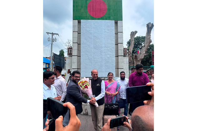High Commissioner designate Dinesh Trivedi arrives in Bangladesh by road, to assume charge from Pranay Verma