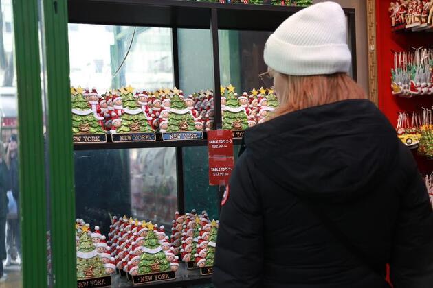 Americans' economic pessimism surges, California leads downturn