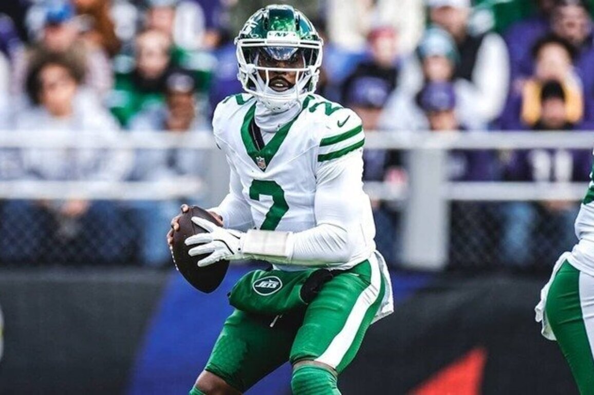Jets QB Tyrod Taylor: 'It's Always a Chess Match'