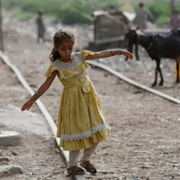 Economists warn Pakistan's poverty decline has stalled amid political turmoil, weak growth and climate shocks