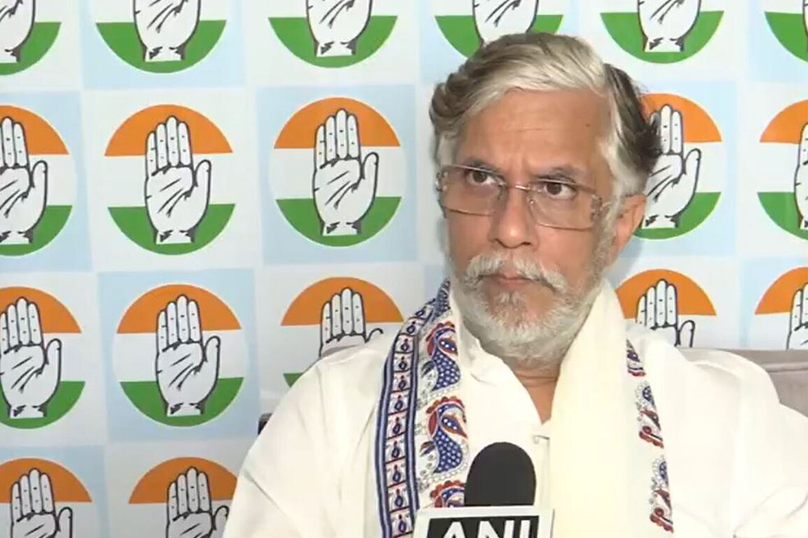 "Why do you want to kill citizens in instalments?": Pawan Khera targets PM Modi over hike in fuel prices