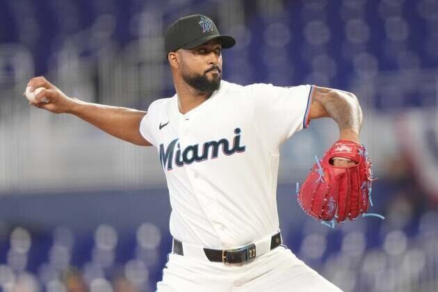 Sandy Alcantara's 3-hit shutout lifts Marlins over White Sox