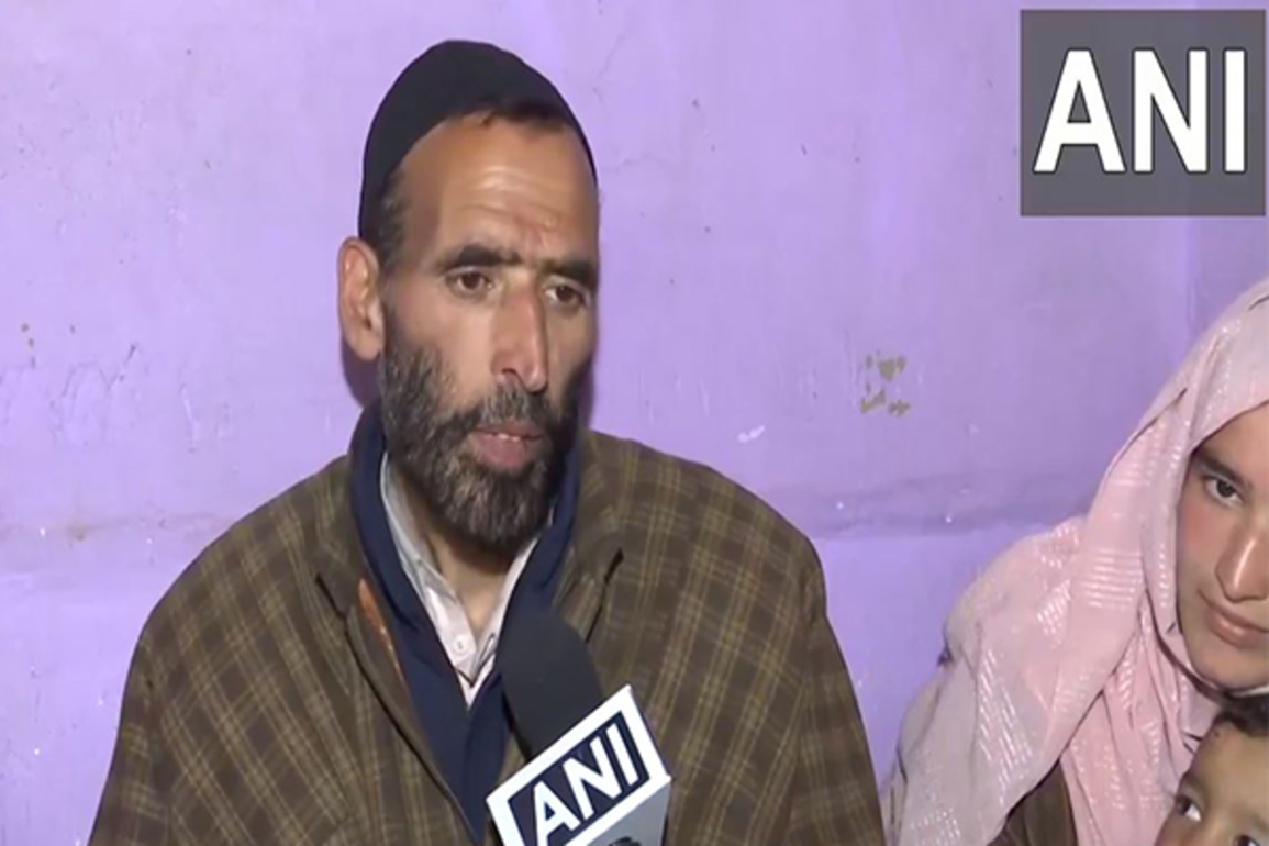 "Fakr hai uski shahdat par, it is my strength": Brave pony handler's grieving father remembers son
