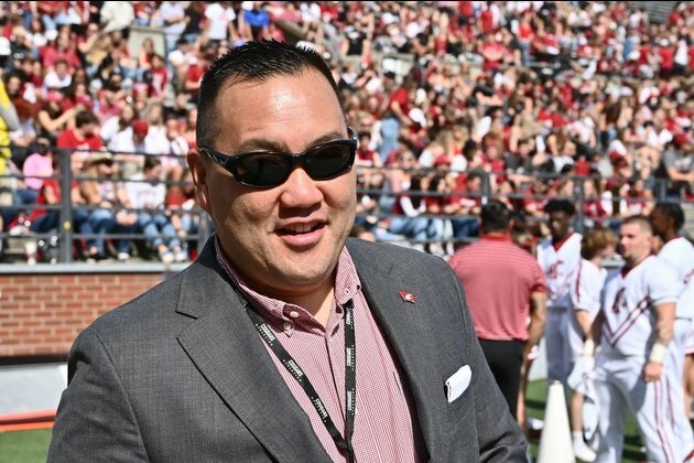 Pat Chun hired as Washington AD, departs rival Washington State