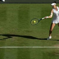 Belinda Bencic reaches first Wimbledon quarterfinal