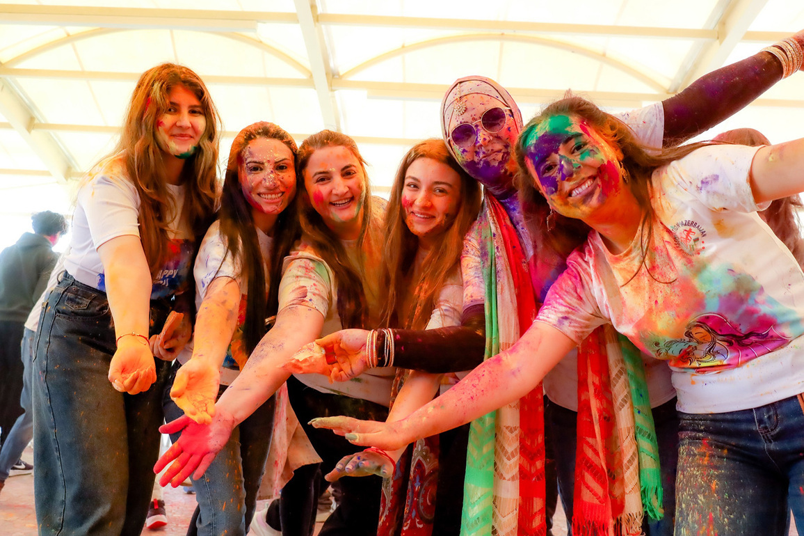 Indians and Azerbaijanis celebrate Holi and Novruz together in Baku