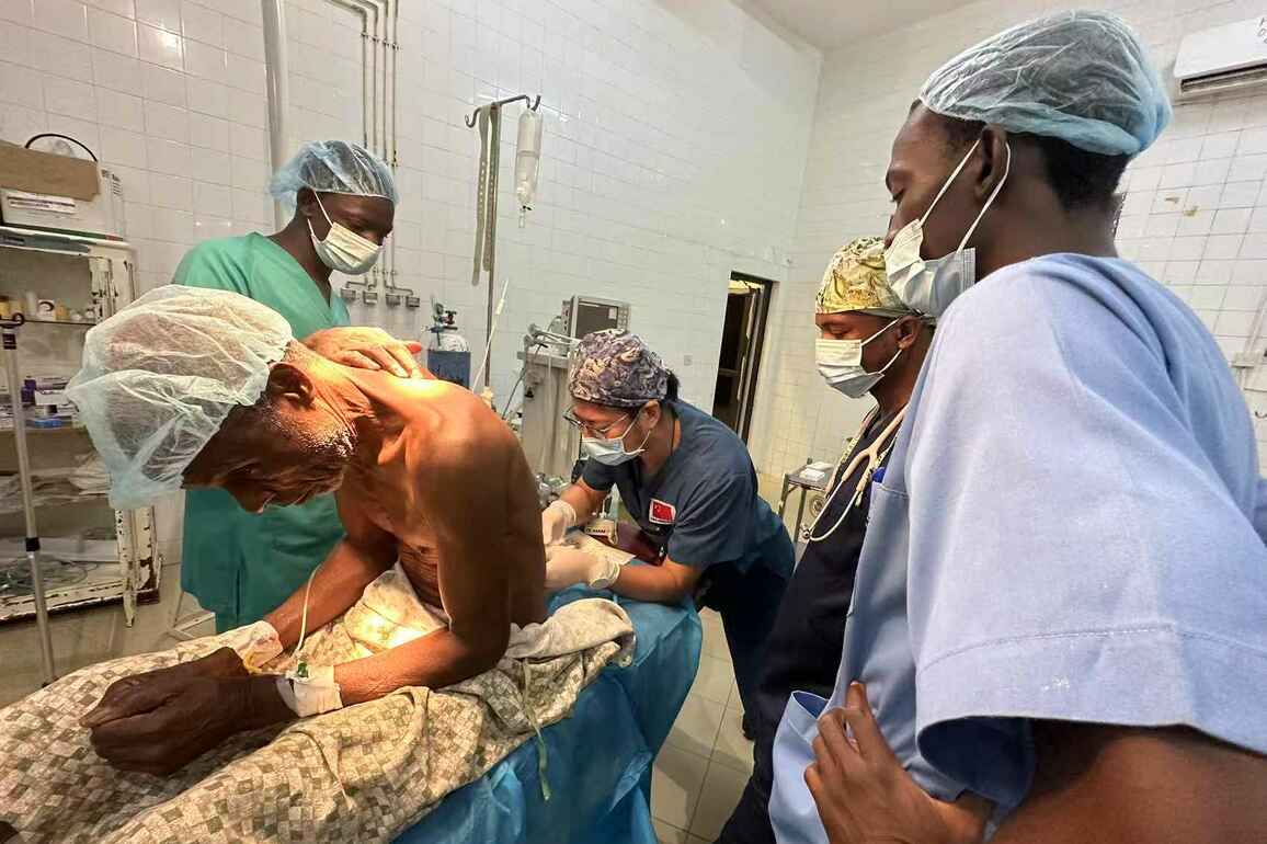 THE GAMBIA-CHINESE MEDICAL TEAM-OUTREACH CLINIC