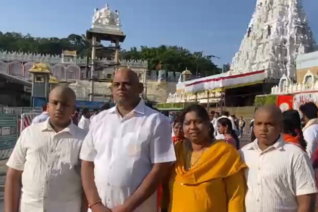 Sri Lankan MP Elayathamby Sreenath offers prayers at Sri Venkateswara Swamy Temple in Andhra Pradesh