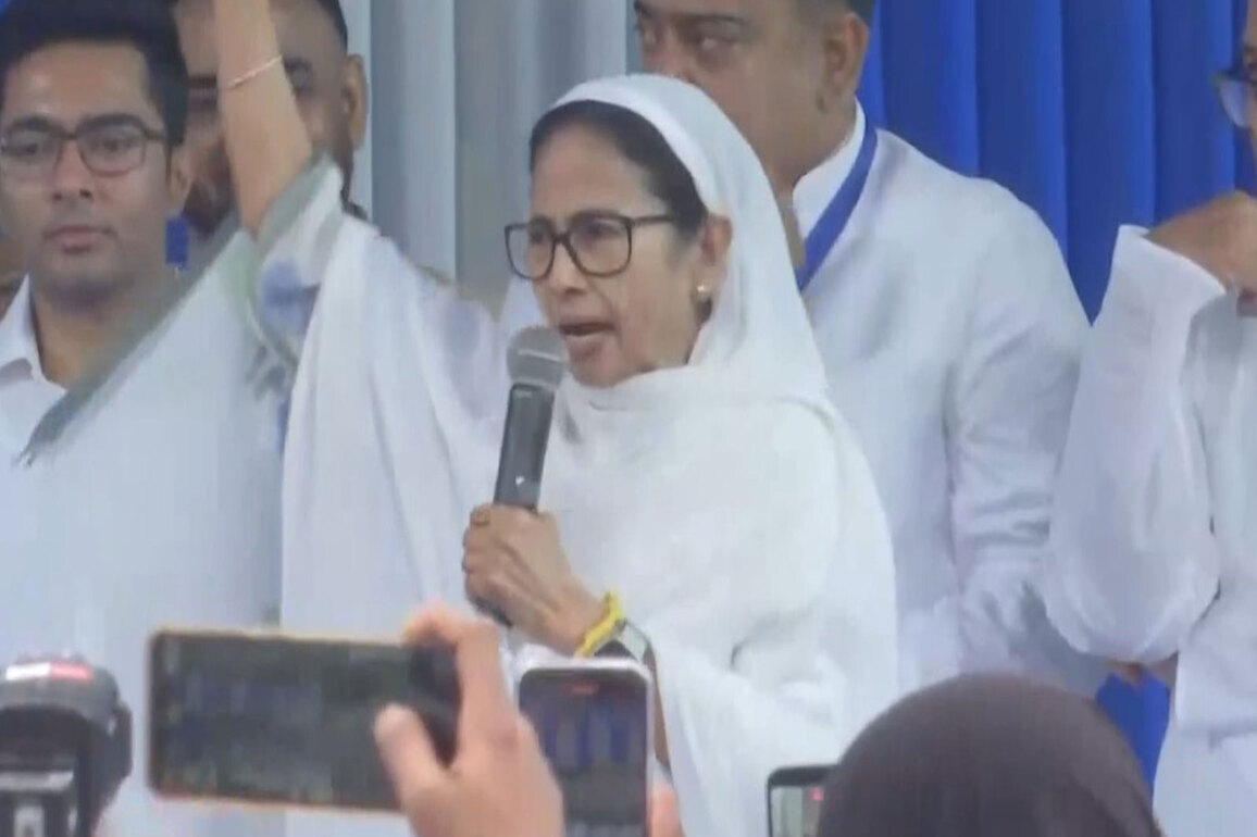 "We have just one intent - to remove BJP:" Mamata Banerjee at Eid-Al-Fitr celebrations gathering in Kolkata