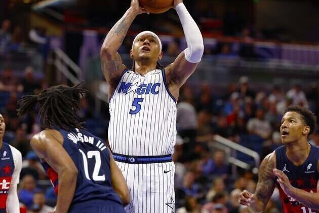 Confident Magic, experimenting Bucks tangle in Milwaukee