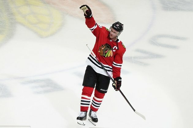 Blackhawks: No Toews, no captain this season