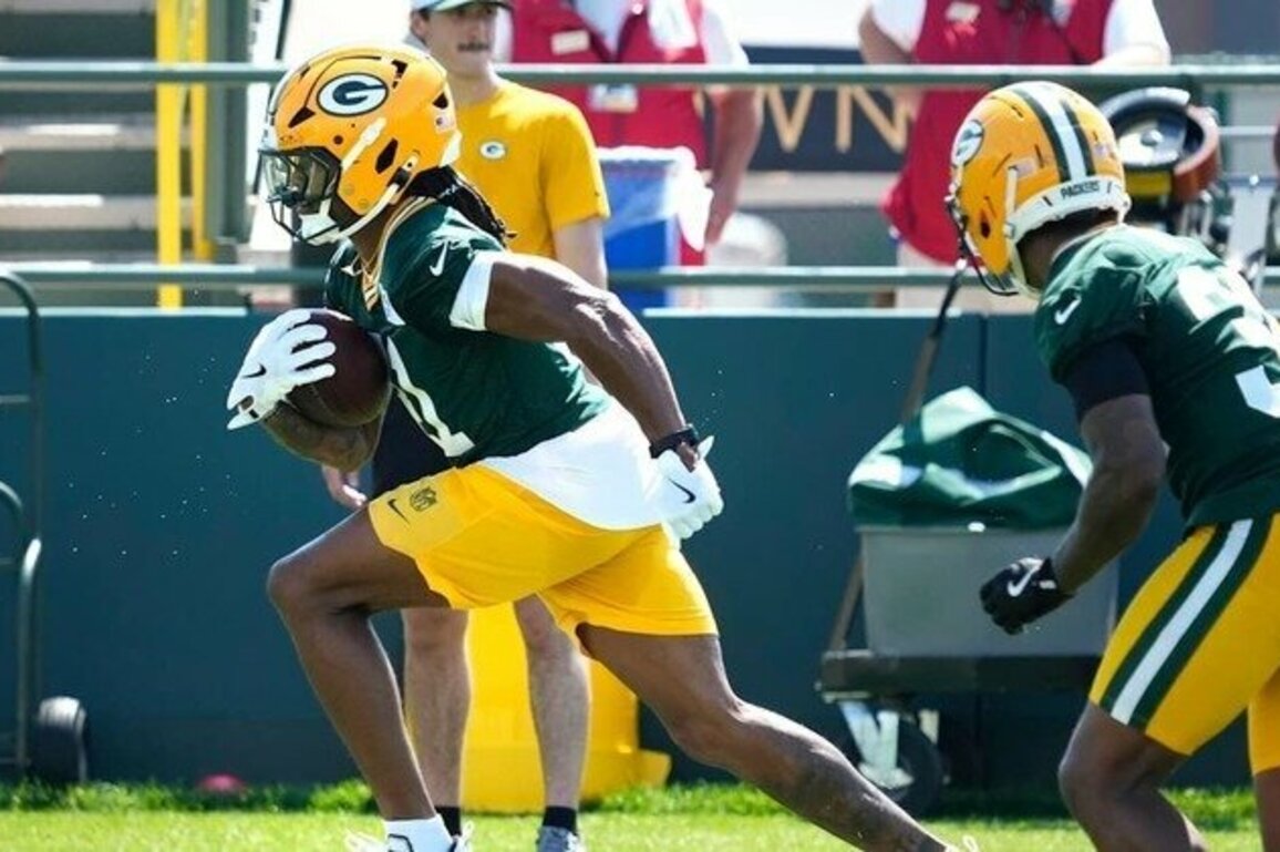 Bills sign CB Garnett Hollis Jr.
