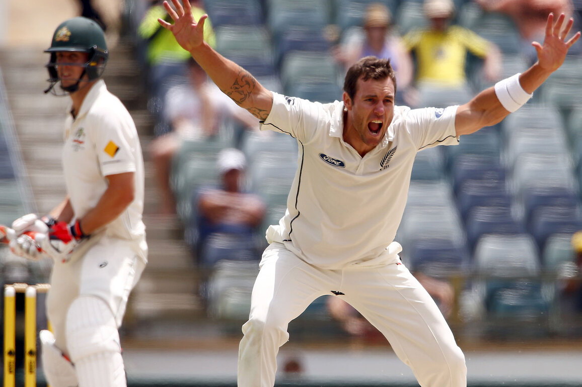 New Zealand's Doug Bracewell announces retirement from all forms of cricket