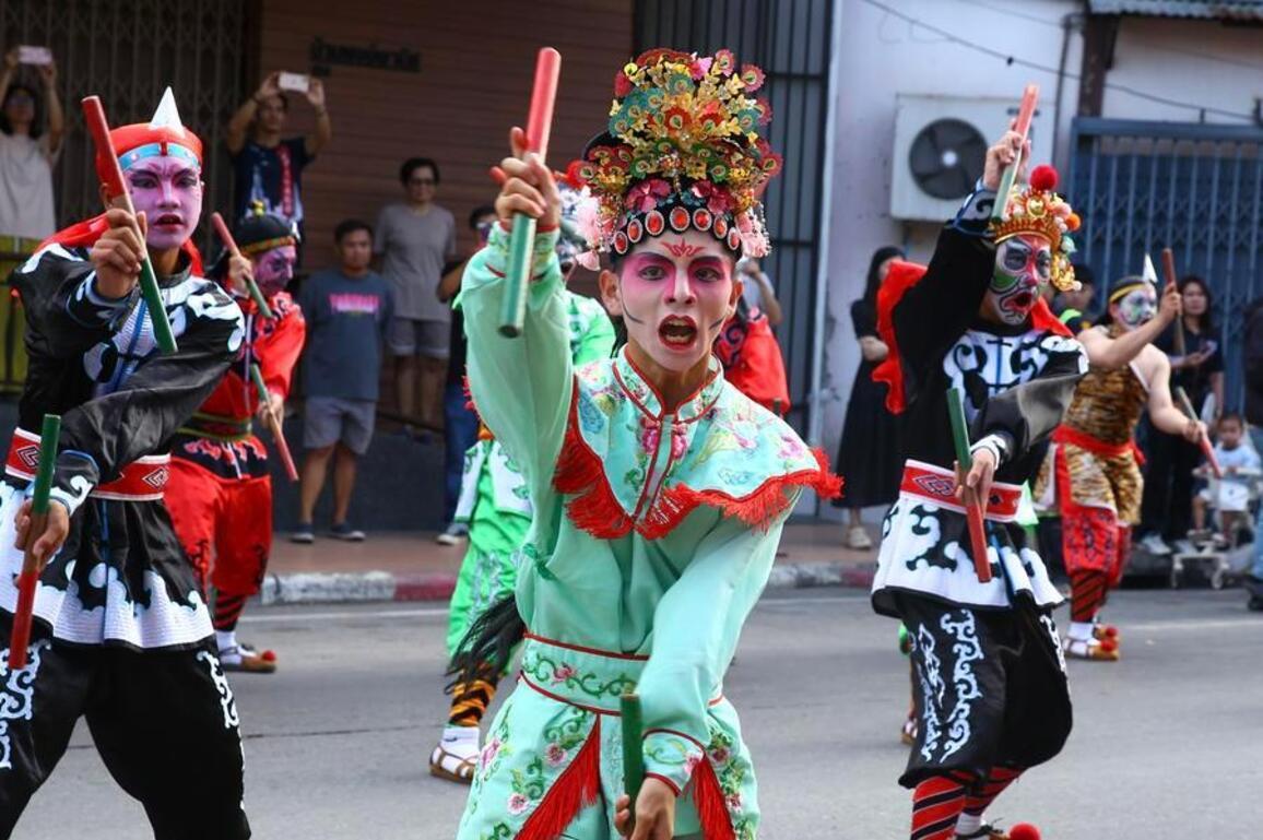 Time-honored Chinese folk dance thrives in Thailand, bridging cultures