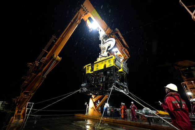 (EyesOnSci) CHINA-SOUTH CHINA SEA-NEW DEEP-SEA EXPLORER-TRIAL (CN)