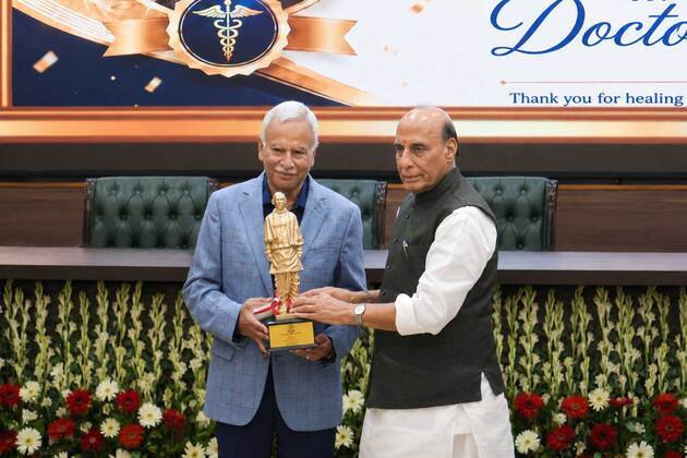 Dr. Navin Dang conferred IMA Lifetime Achievement Award by Defence Minister Rajnath Singh