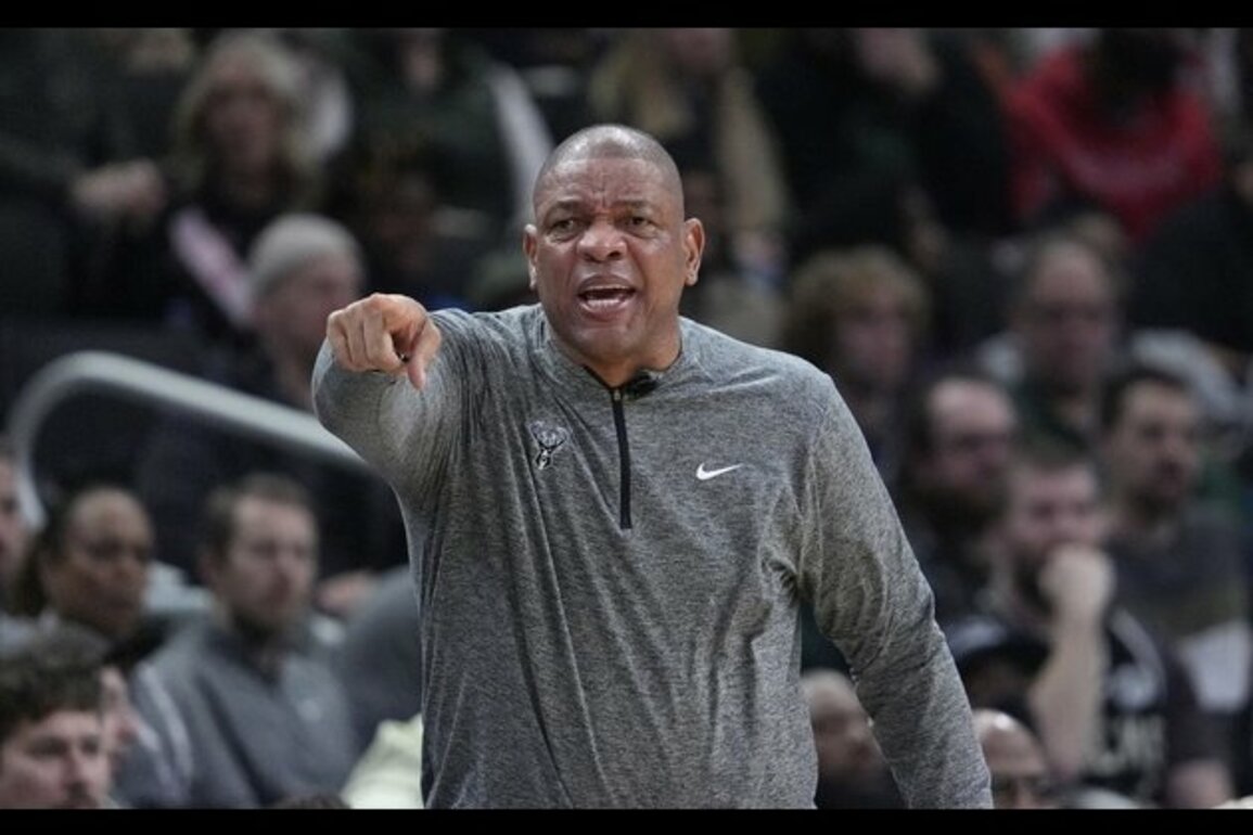 Well-rested Bucks out to end four-game skid vs. Hornets