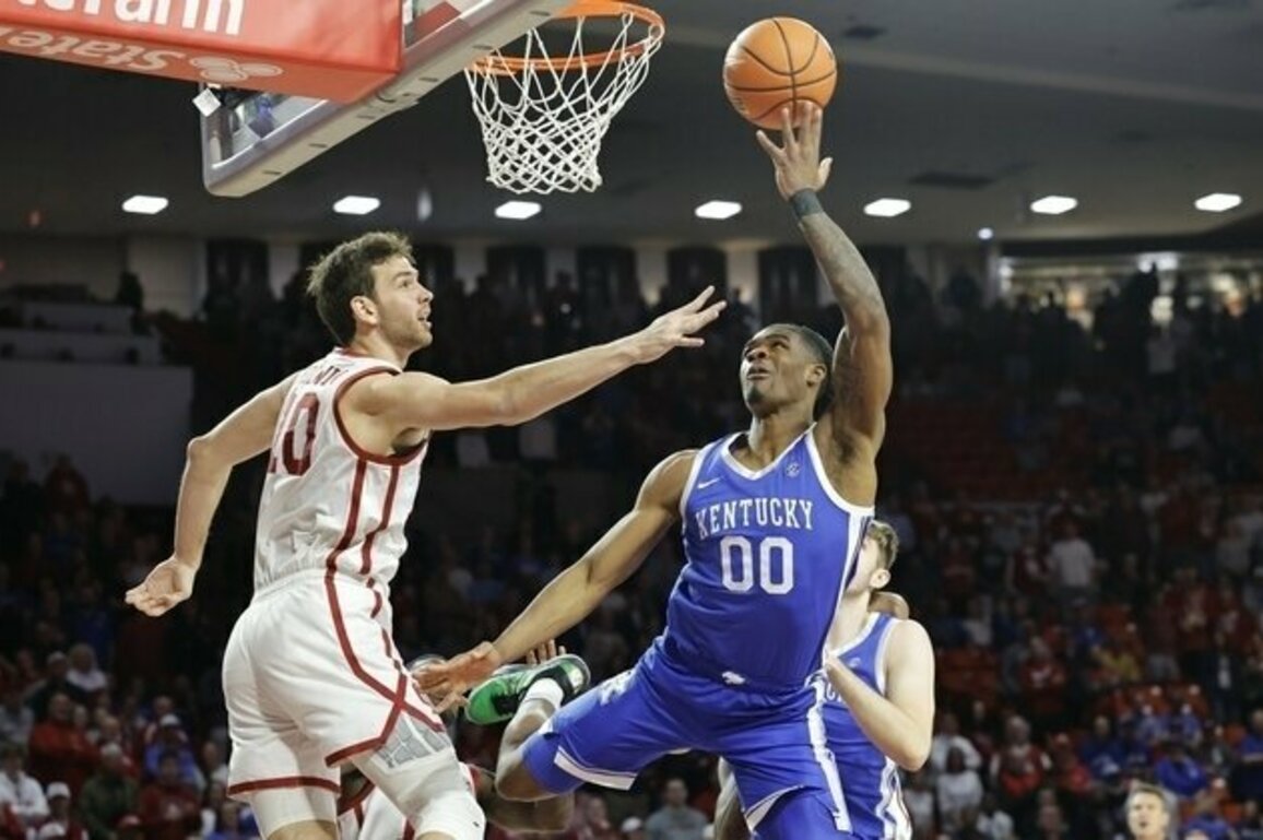 Otega Oweh's late layup lifts No. 17 Kentucky over Oklahoma