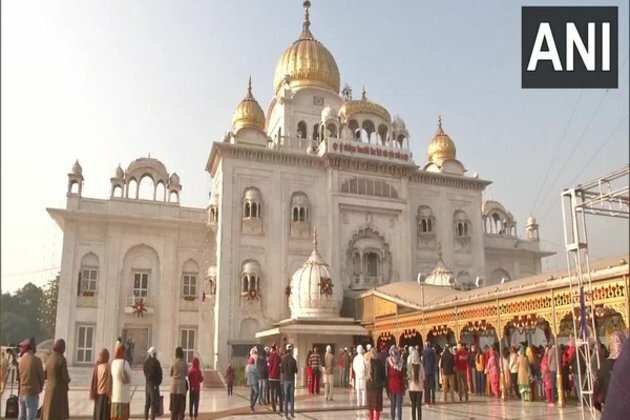 Devotees pay visit to Bangla Sahib