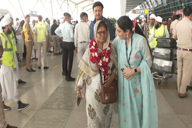 51 women pilgrims leave for Haj 2025 from Delhi without male relatives