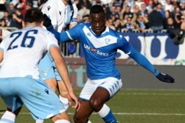 Balotelli&#039;s Brescia accept player pay cuts