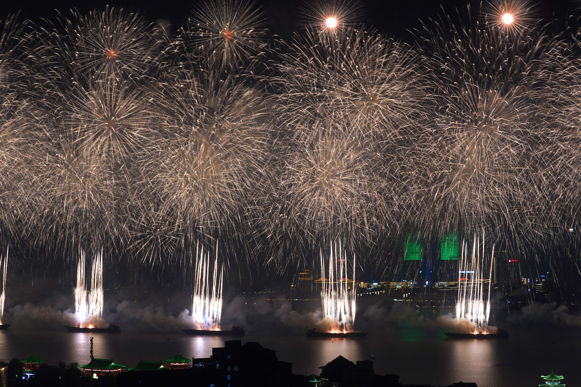 CHINA-JIANGXI-NANCHANG-NATIONAL DAY-CELEBRATION-FIREWORK (CN)