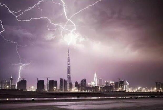 Dubai hit by massive storm, hit by lightning, hail and flooding