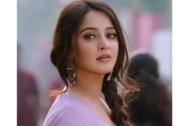 "To reconnect to the world...": Anushka Shetty announces break from social media, days after 'Ghaati' release