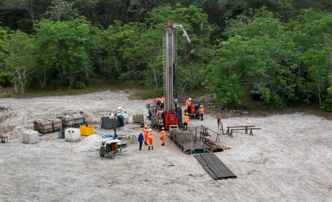 Banio relies on state-sponsored infrastructure.