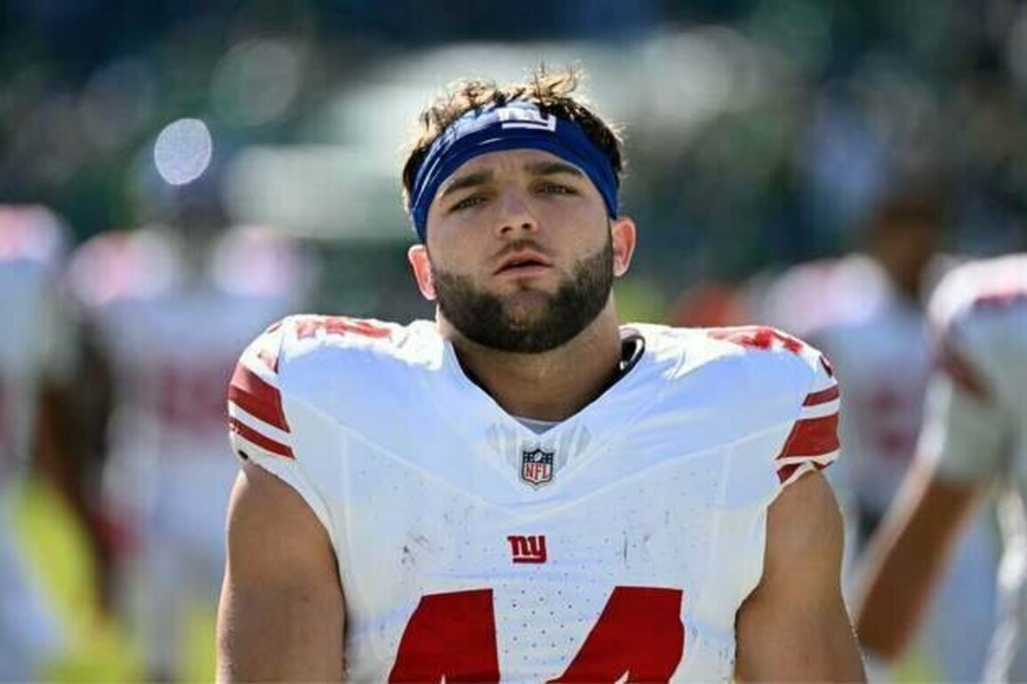 Giants RB Cam Skattebo ignites 'skirmish' at WWE event
