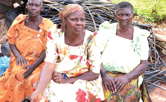 Abamu ku batuuze be bamenyedde amayumba. Abamu ku batuuze be bamenyedde amayumba.