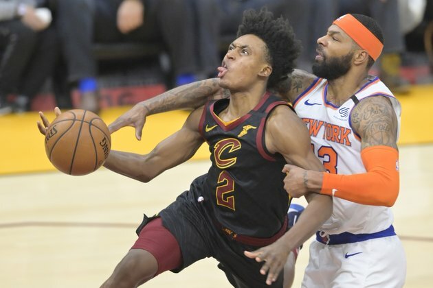 Wizards bring road skid into game vs. slumping Cavs