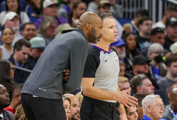 Magic look to keep up defensive pressure against visiting Mavs