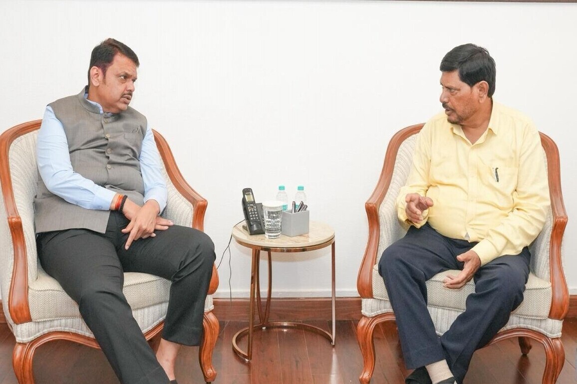 Ramdas Athawale meets Maharashtra CM Devendra Fadnavis ahead Rajya Sabha election