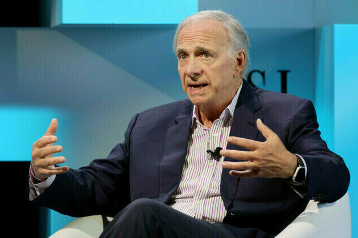 Hedge fund tycoon warns of global financial collapse