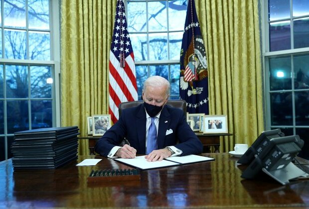 Biden Orders US to Rejoin Paris Climate Accord, WHO