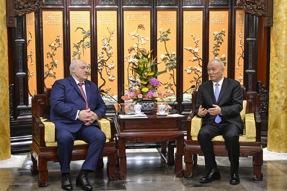 CHINA-BEIJING-CAI QI-BELARUSIAN PRESIDENT-MEETING (CN)