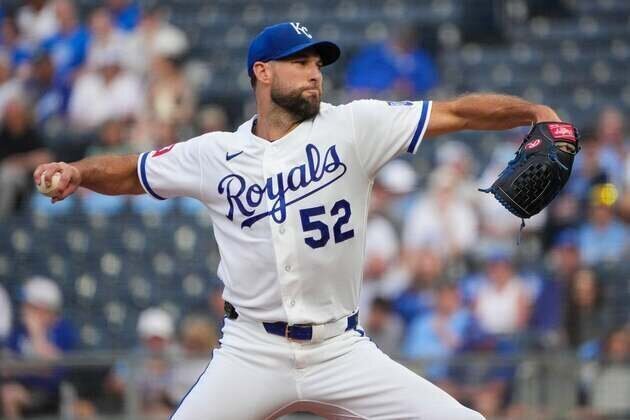 After 'exhausting series,' Cards head home to face Royals