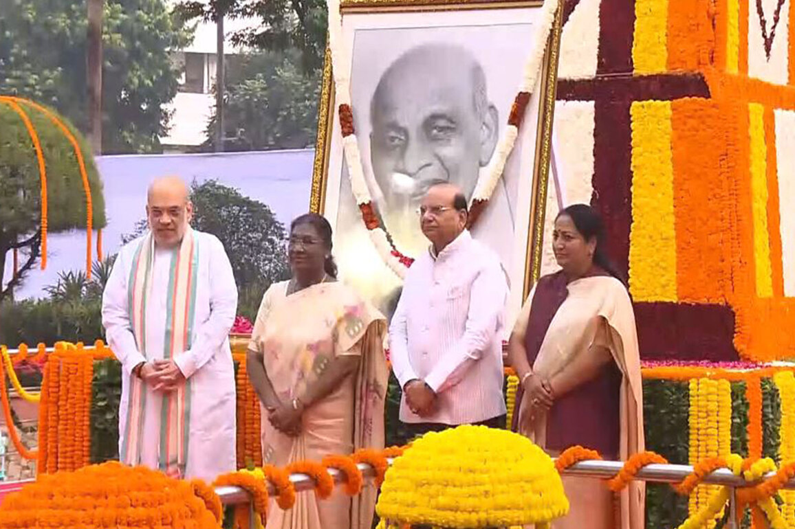 President Droupadi Murmu, others pay tribute to Sardar Vallabhbhai Patel on 150th Jayanti