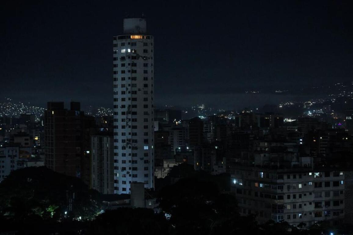 Xinhua Headlines: U.S. launches strikes on Venezuela, drawing widespread condemnation
